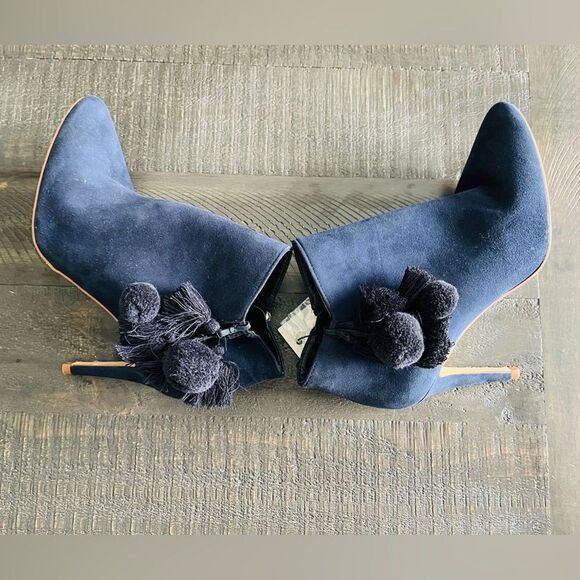 Zara Navy Suede Pom Pom Heeled Chic Minimalist Booties Women’s Size 9.5 - Picture 7 of 10
